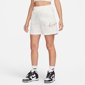 Nike Plus Size Swoosh High-Rise Loose Fit Woven Shorts, size XXL